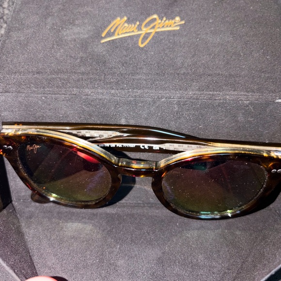 Maui Jim Brown Tortoiseshell Sunglasses Temple with Gold Logo main image 4